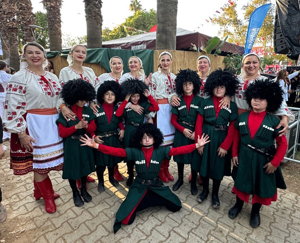 Колективи Оберіг та Барви з Кагарлика на Міжнародному фестивалі в Туреччині -3