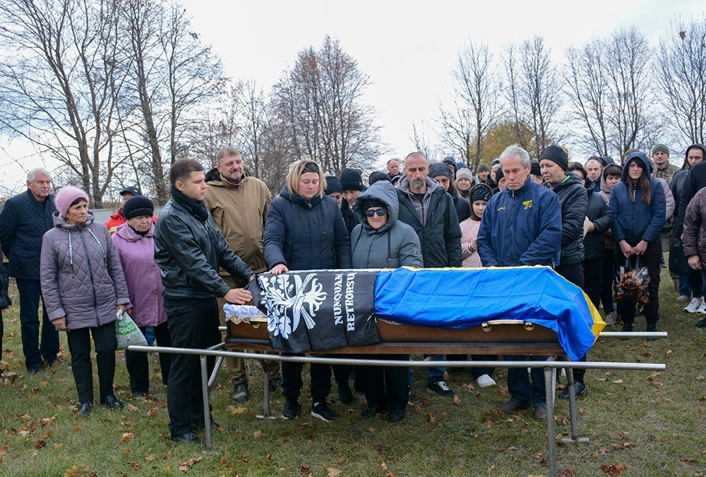У  Кагарлику провели в останню путь воїна Станіслава Кулініченка - 15