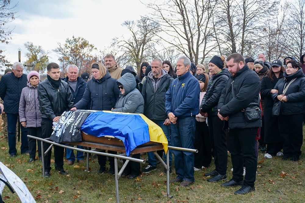 У  Кагарлику провели в останню путь воїна Станіслава Кулініченка - 18