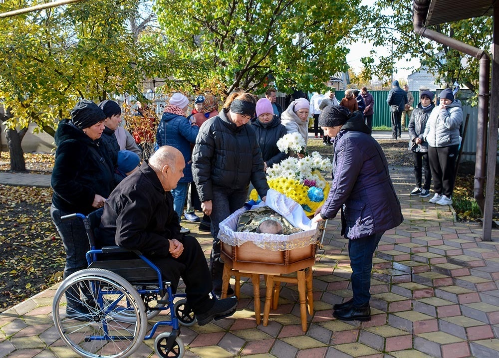 У Кагарлику провели в останню путь воїна Євгенія Пасічного - 2