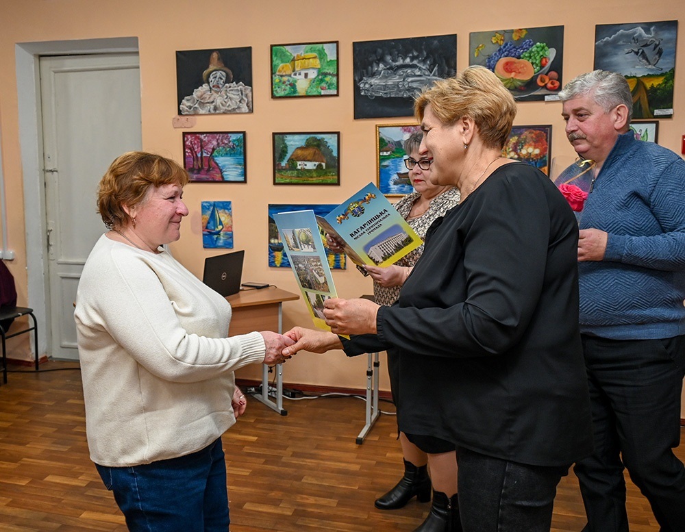 Подяку отримує Наталія Яценко