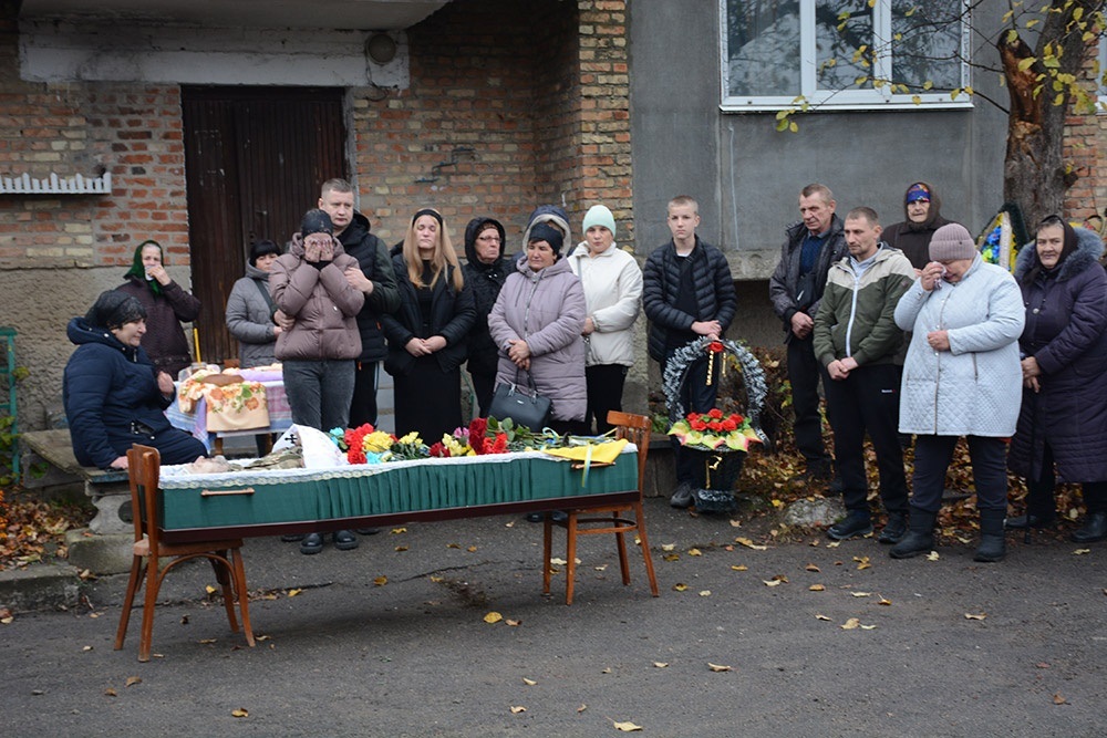 У Кагарлику провели в останню путь воїна Віталія Шандренка - 4