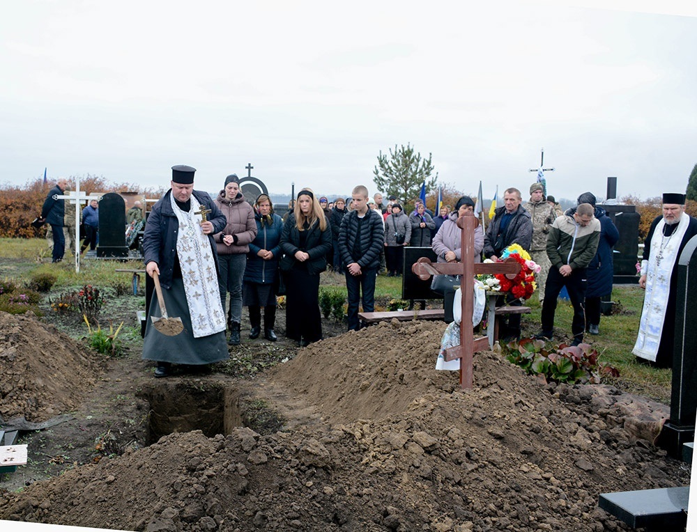 У Кагарлику провели в останню путь воїна Віталія Шандренка - 23