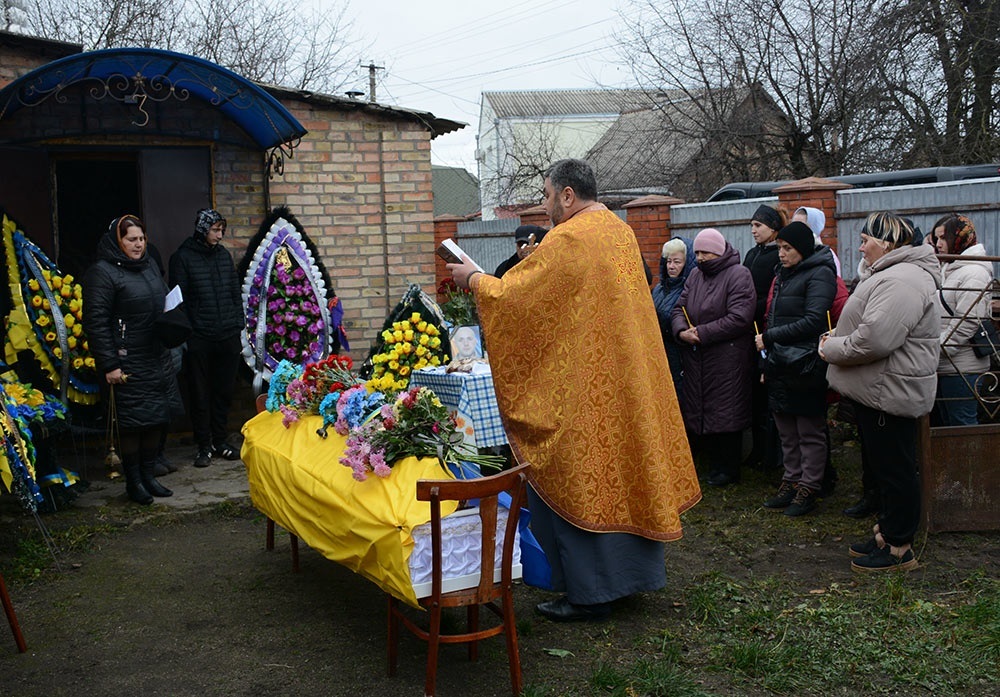 У Кагарлику провели в останню путь воїна Олексія Яценка - 8