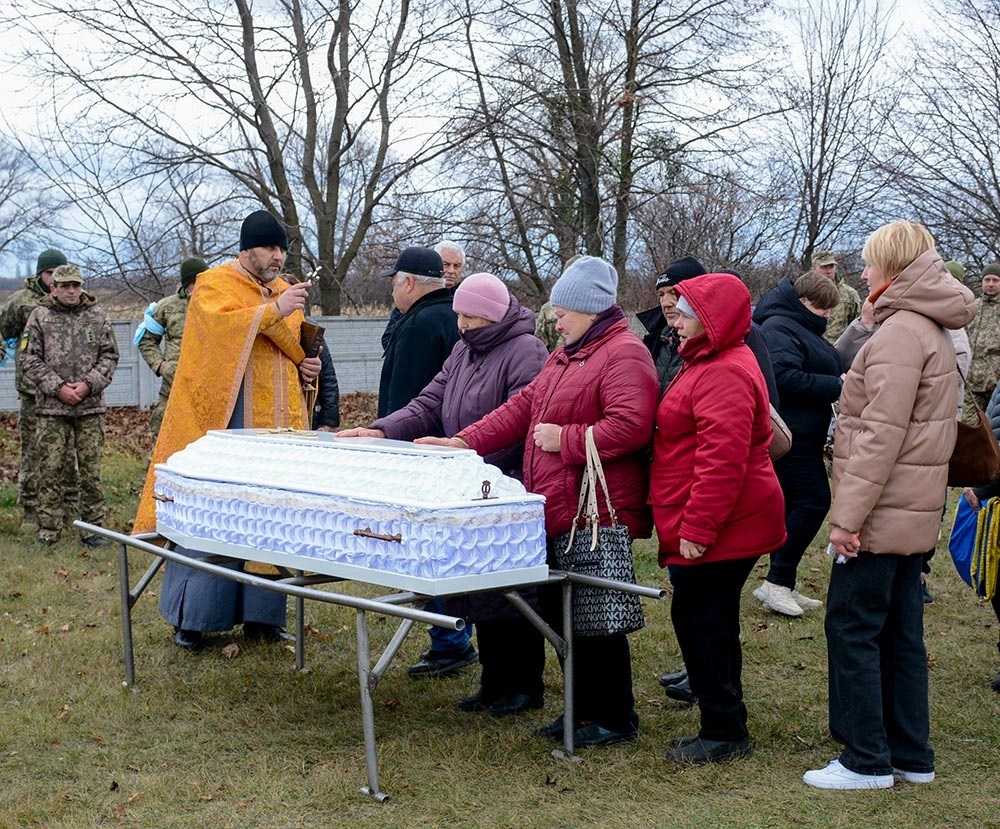 У Кагарлику провели в останню путь воїна Олексія Яценка - 20