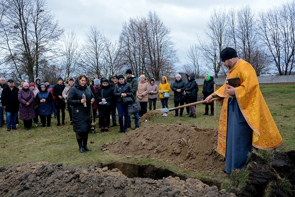 У Кагарлику провели в останню путь воїна Олексія Яценка - 22