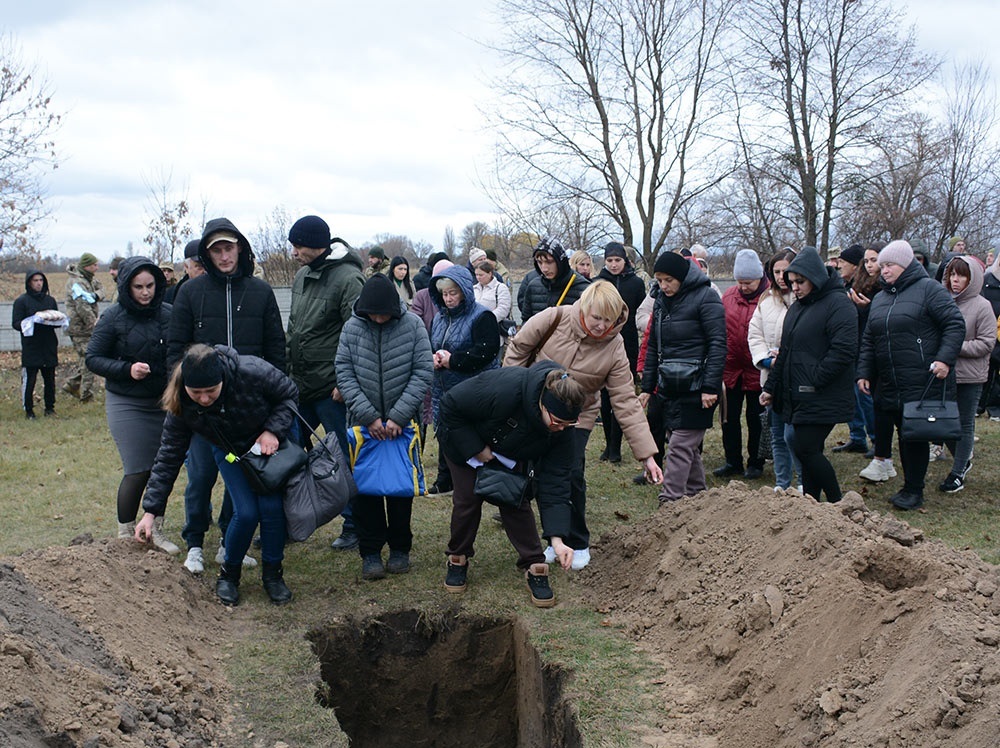 У Кагарлику провели в останню путь воїна Олексія Яценка - 23