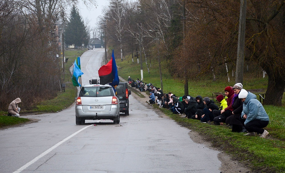 Слобода прощається із воїном Захаром Романюком
