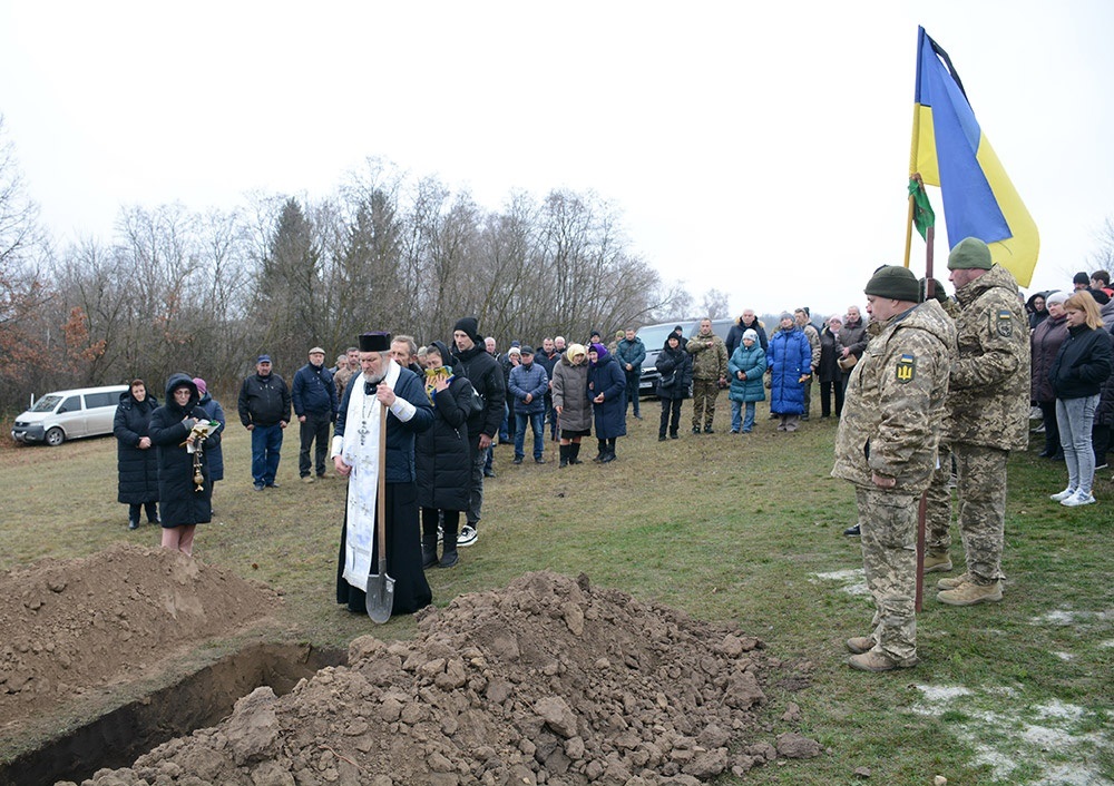  У Халчі провели в останню путь воїна Захара Романюка - 21