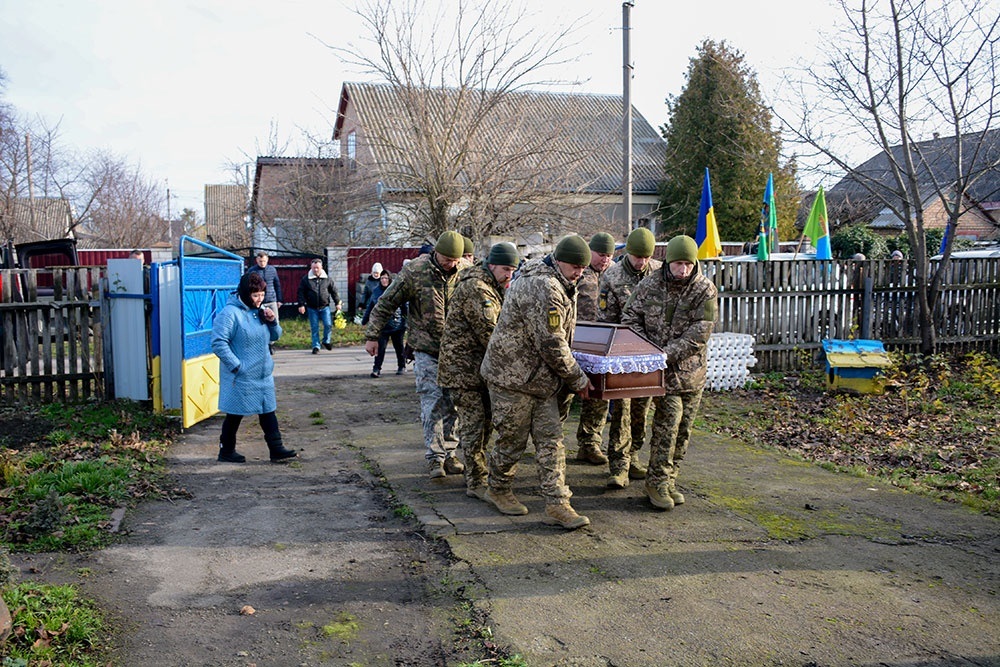 В небеснім війську поряд із братом - у Кагарлику попрощалися із воїном Сергієм Погребняком