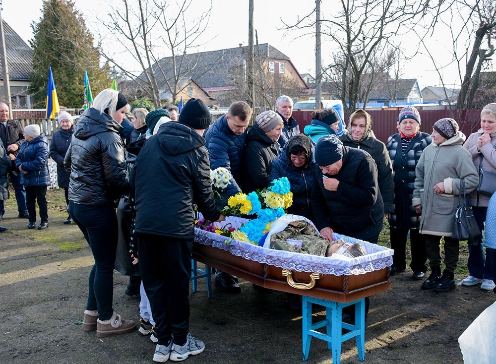 В небеснім війську поряд із братом - у Кагарлику попрощалися із воїном Сергієм Погребняком