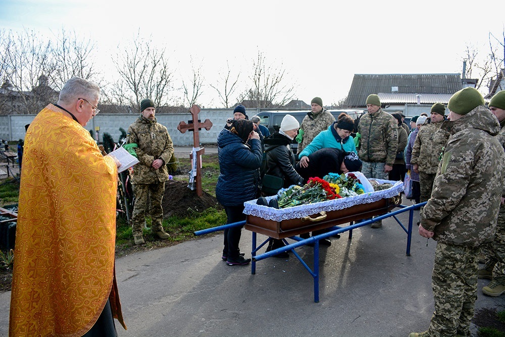 В небеснім війську поряд із братом - у Кагарлику попрощалися із воїном Сергієм Погребняком