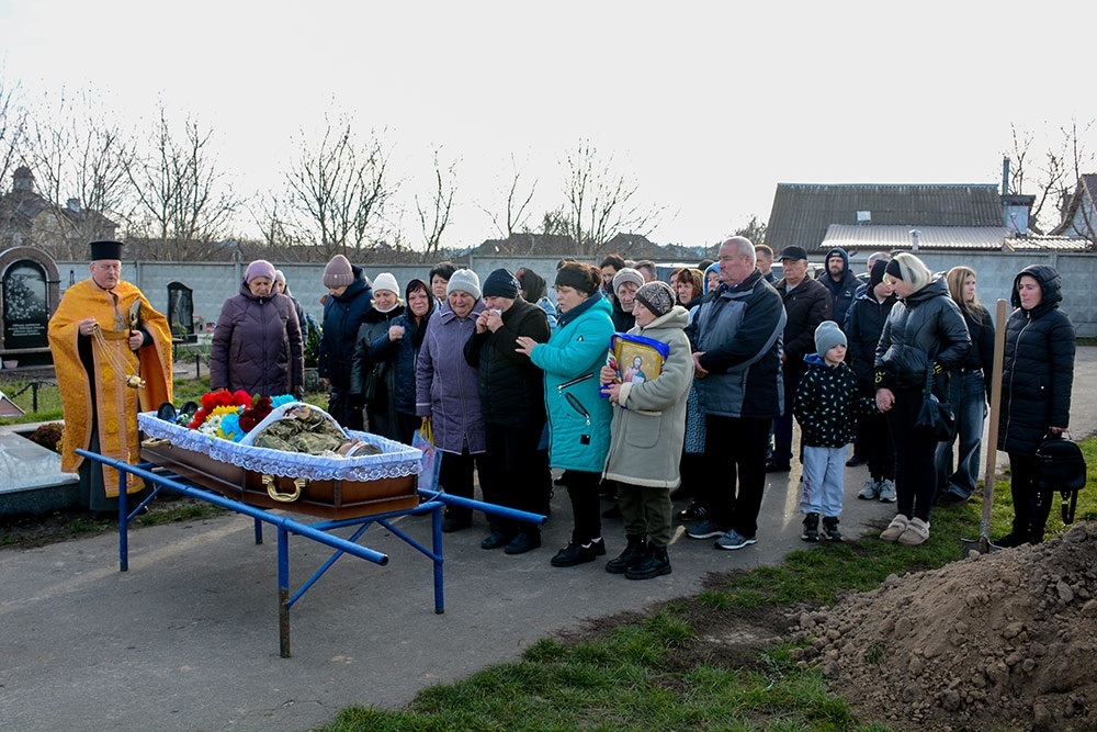В небеснім війську поряд із братом - у Кагарлику попрощалися із воїном Сергієм Погребняком