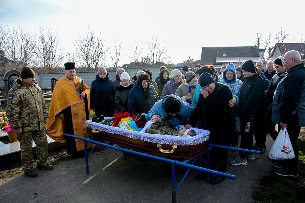 В небеснім війську поряд із братом - у Кагарлику попрощалися із воїном Сергієм Погребняком