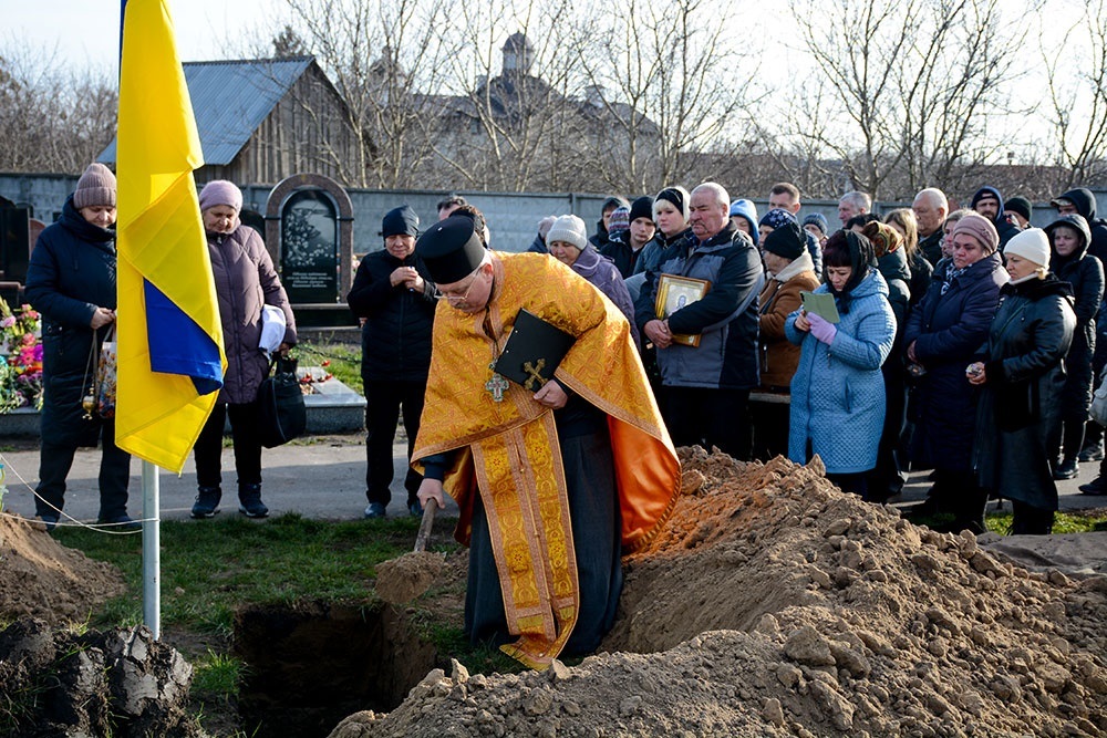 В небеснім війську поряд із братом - у Кагарлику попрощалися із воїном Сергієм Погребняком