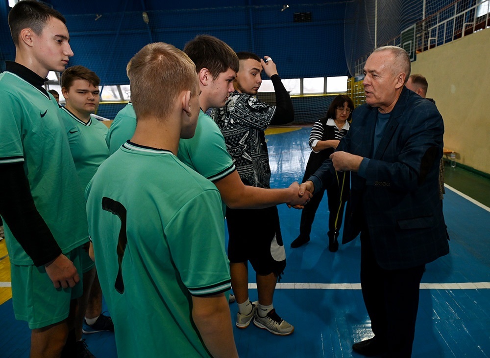 Нагороди отримує команда "Нестримні" Кагарлицького ліцею №3