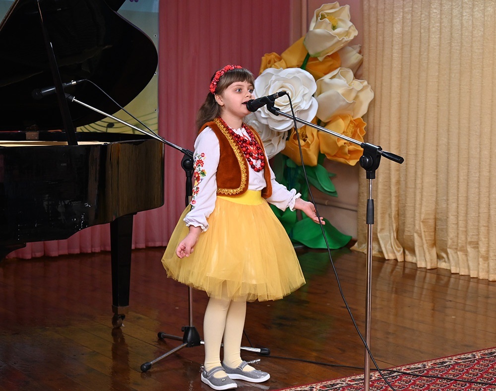 Виступ вихованки класу вокалу Кагарлицької школи мистецтв
