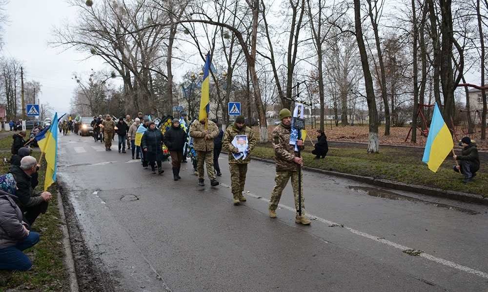 У Ставах провели в останню дорогу воїна Володимира Степанчука - 14