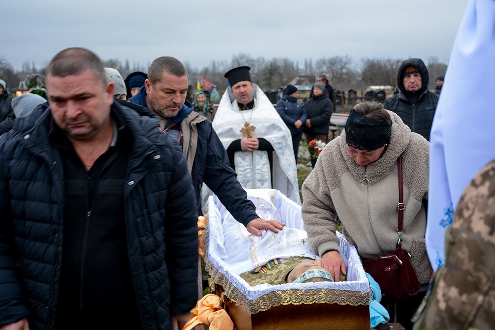 У Ставах провели в останню дорогу воїна Володимира Степанчука - 21