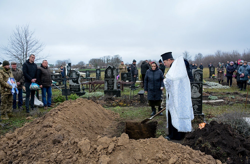 У Ставах провели в останню дорогу воїна Володимира Степанчука - 23