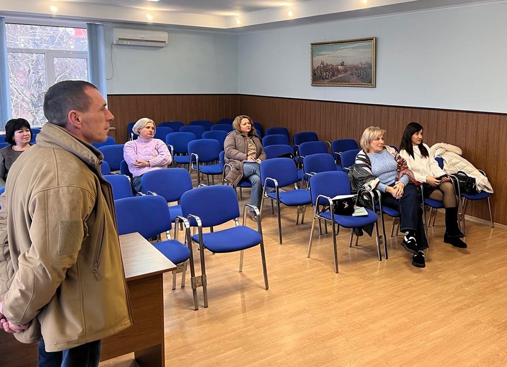 Фахівці із супроводу ветеранів війни та демобілізованих осіб «Ветеранський простір» під час тренінгу в Кагарлику