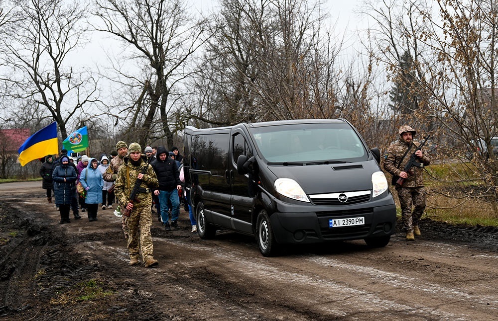 У Кагарлику провели в останню путь воїна Євгенія Павлова - 6