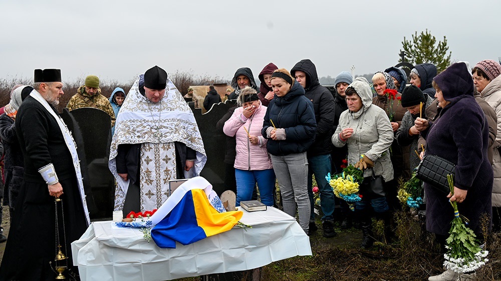 У Кагарлику провели в останню путь воїна Євгенія Павлова - 10