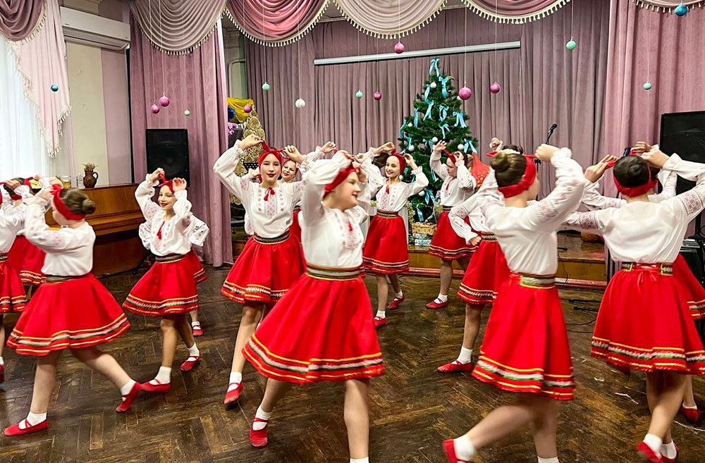 Дитяче свято «Повір у себе» у Кагарлику: чарівна зустріч зі Святим Миколаєм - 4