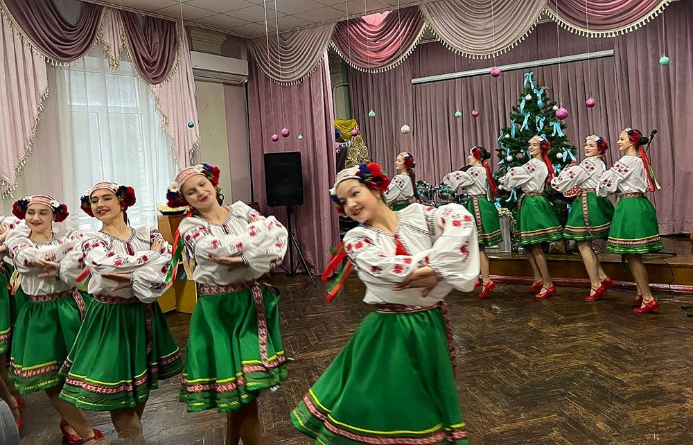 Дитяче свято «Повір у себе» у Кагарлику: чарівна зустріч зі Святим Миколаєм - 6