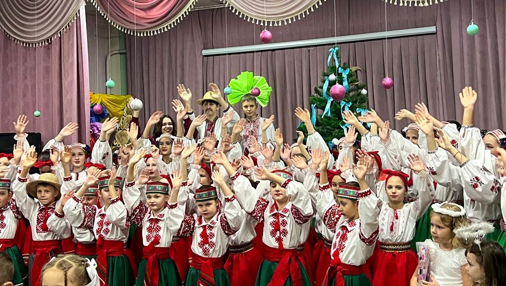 Дитяче свято «Повір у себе» у Кагарлику: чарівна зустріч зі Святим Миколаєм - 13