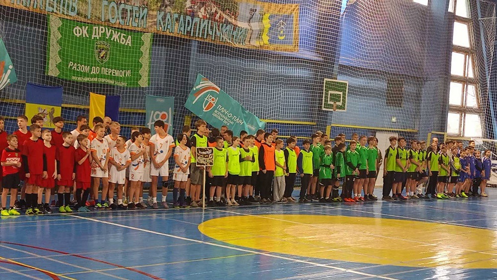 Учасники турніру із футзалу під час відкриття змагань