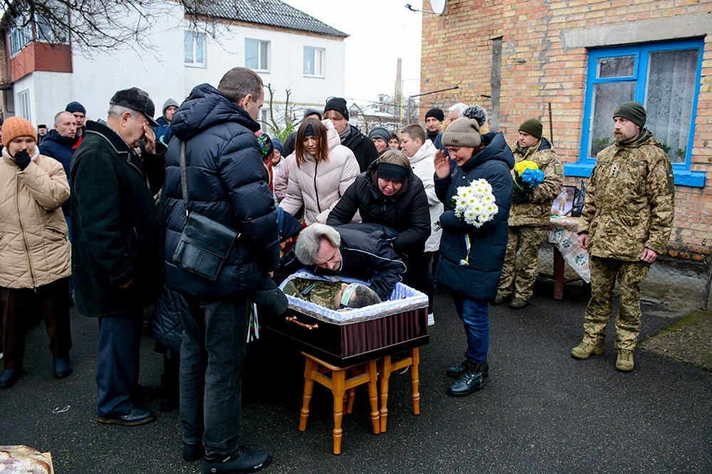 У Кагарлику провели в останню путь воїна Андрія Рибака - 2