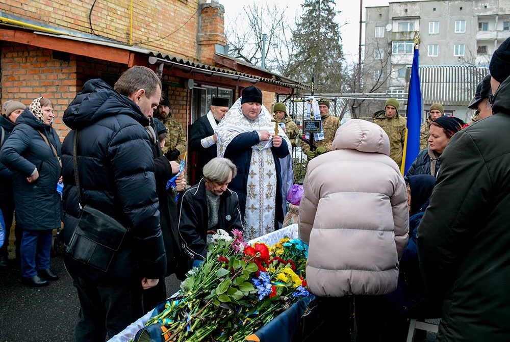 У Кагарлику провели в останню путь воїна Андрія Рибака - 5