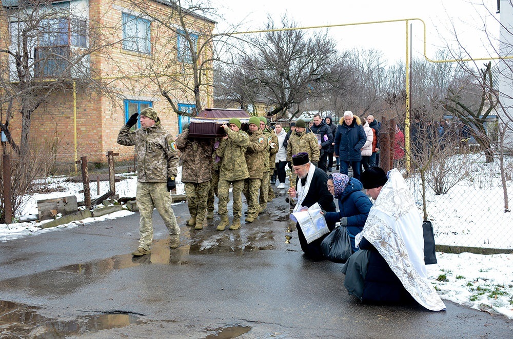 У Кагарлику провели в останню путь воїна Андрія Рибака - 6