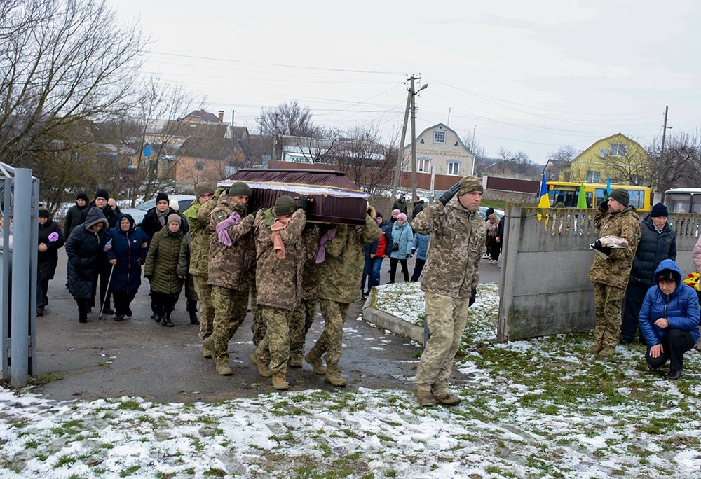 У Кагарлику провели в останню путь воїна Андрія Рибака - 10