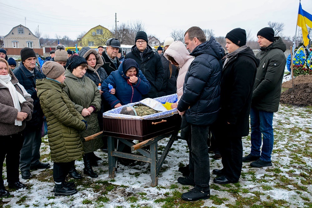 У Кагарлику провели в останню путь воїна Андрія Рибака - 13