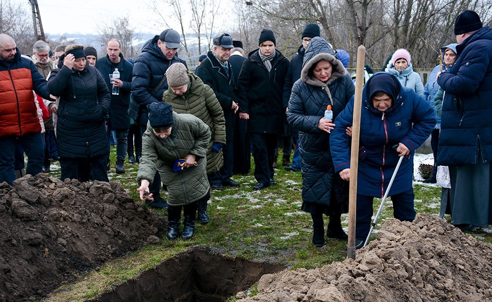 У Кагарлику провели в останню путь воїна Андрія Рибака - 20