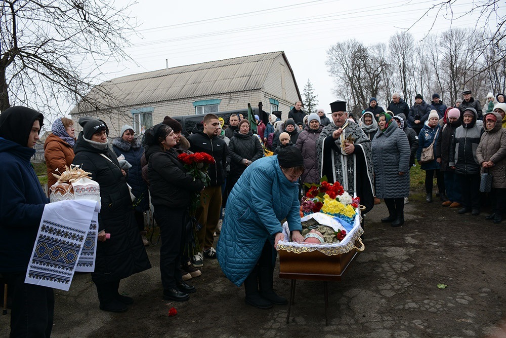 У Зеленому Яру провели в останню путь воїна Ярослава Грушка