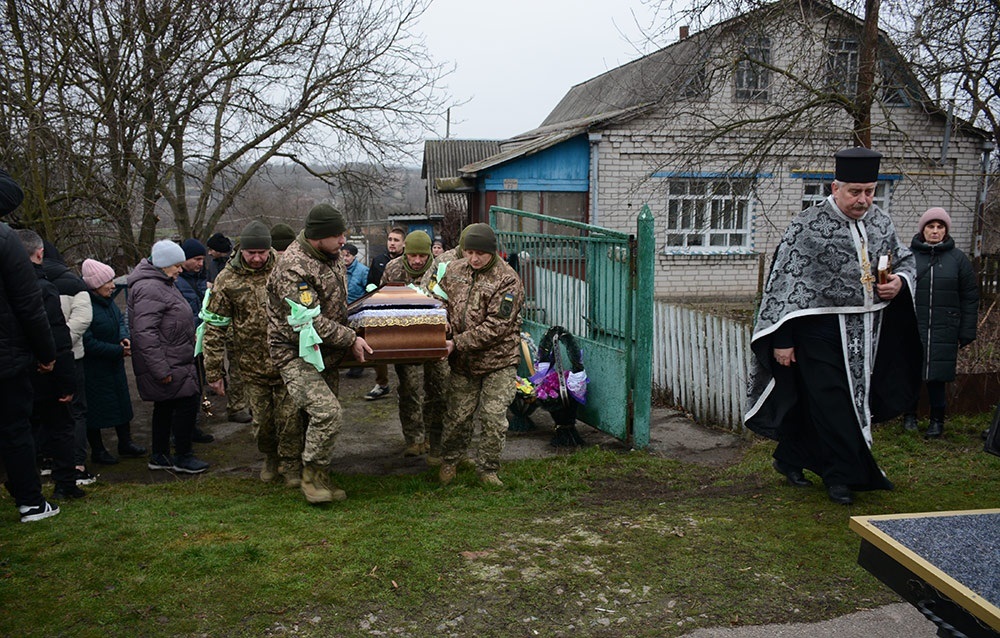 У Зеленому Яру провели в останню путь воїна Ярослава Грушка
