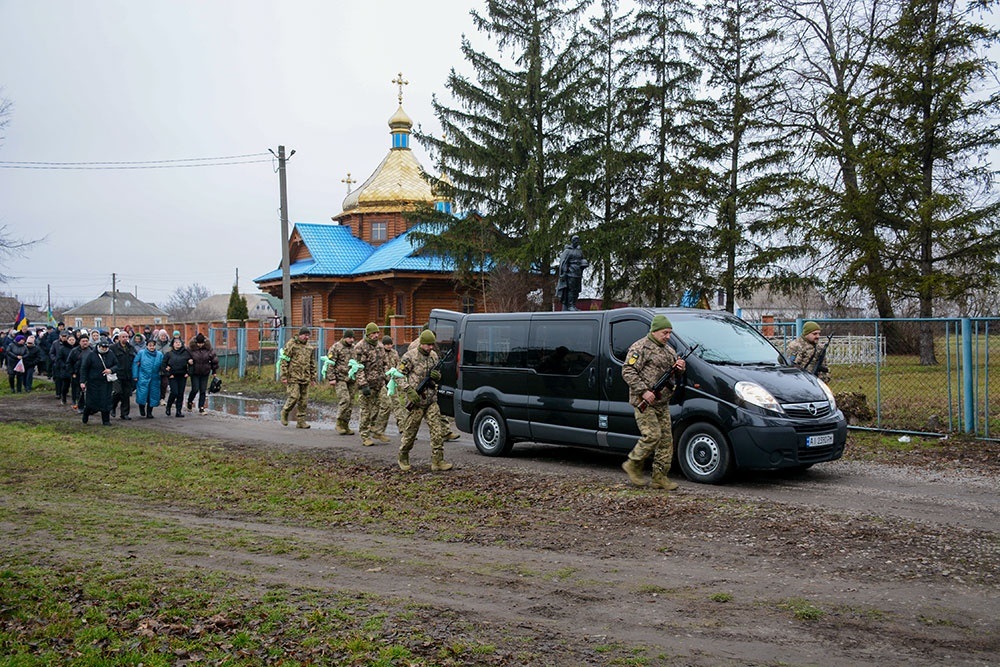 У Зеленому Яру провели в останню путь воїна Ярослава Грушка