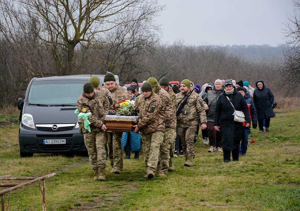 У Зеленому Яру провели в останню путь воїна Ярослава Грушка