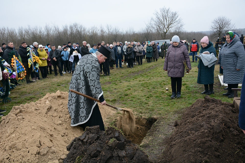 У Зеленому Яру провели в останню путь воїна Ярослава Грушка