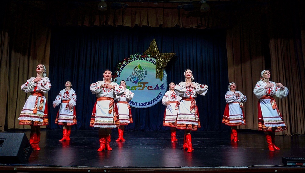 Хореографічний колектив «Барви» з Кагарлика на сцені фестивалю ProFest у Києві - 2