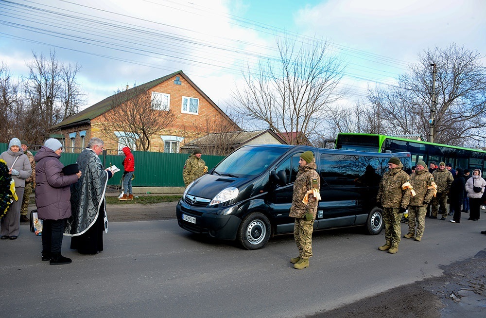 У Кагарлику провели в останню путь воїна Юрія Тригуба - 11