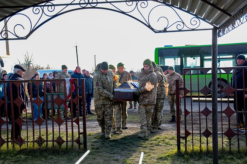 У Кагарлику провели в останню путь воїна Юрія Тригуба - 12
