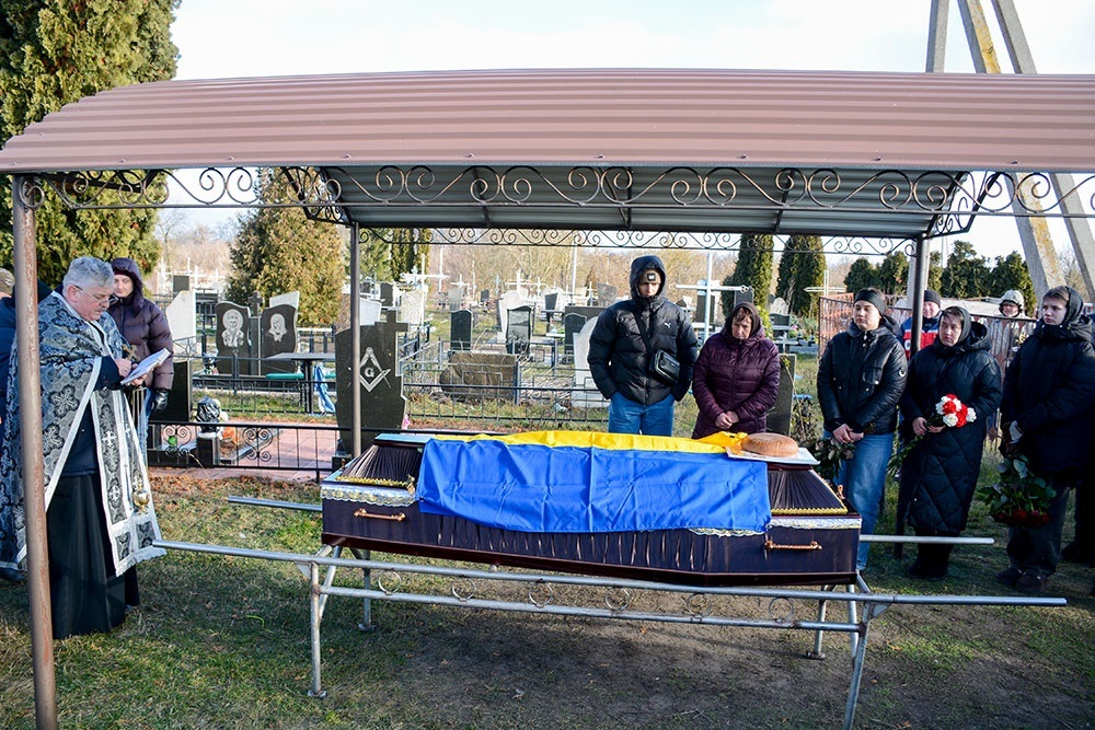 У Кагарлику провели в останню путь воїна Юрія Тригуба - 14