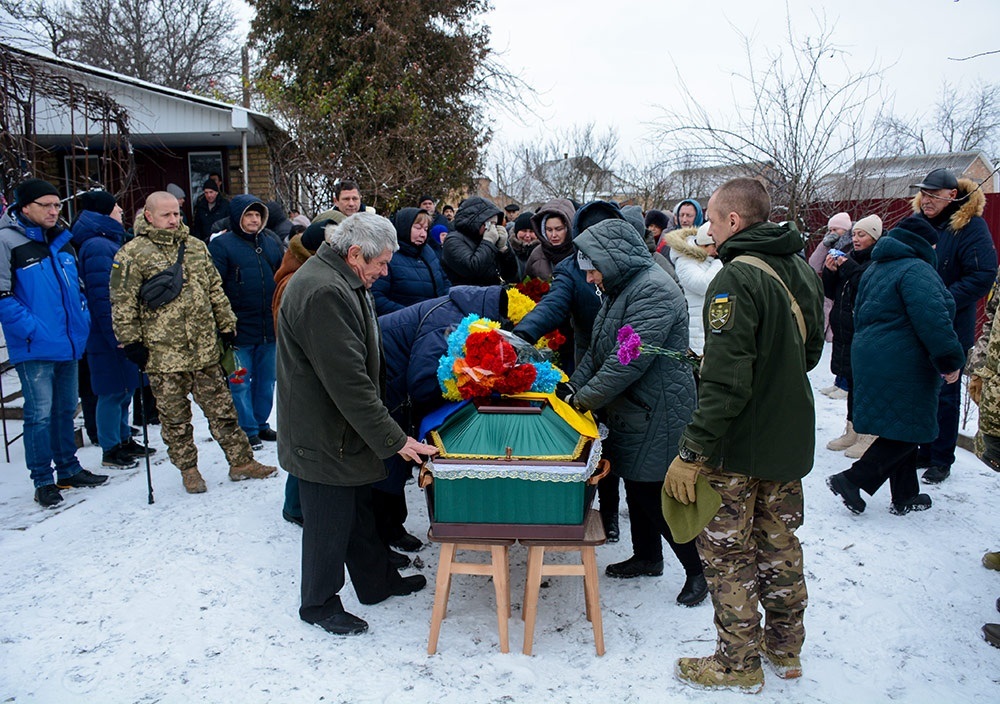 У Переселенні провели в останню путь воїна Олександра Лісового - 2