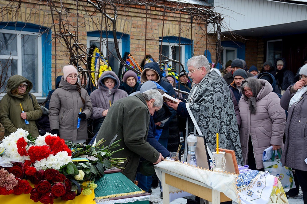 У Переселенні провели в останню путь воїна Олександра Лісового - 6