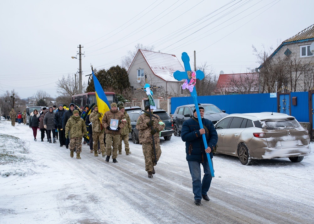 У Переселенні провели в останню путь воїна Олександра Лісового - 10