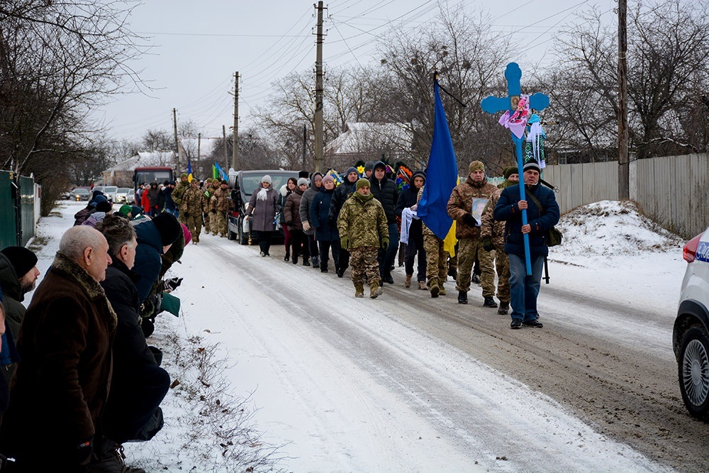 У Переселенні провели в останню путь воїна Олександра Лісового - 13